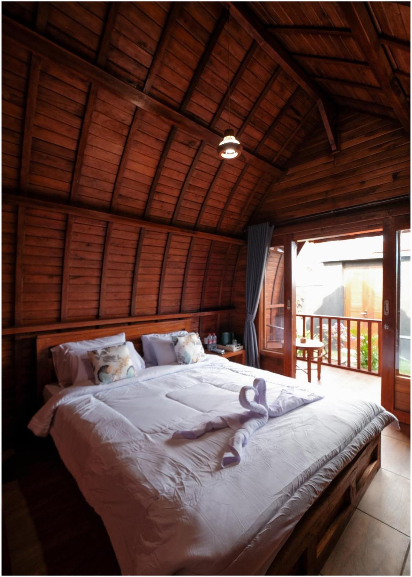 Hotel The Backyard House Selemadeg Exterior foto